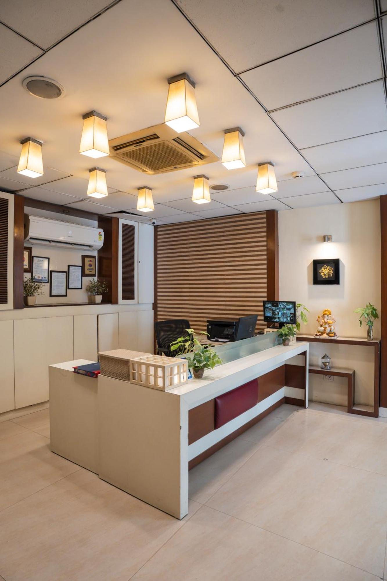 Ahuja Residency Cyber City II Gurgaon Exterior foto