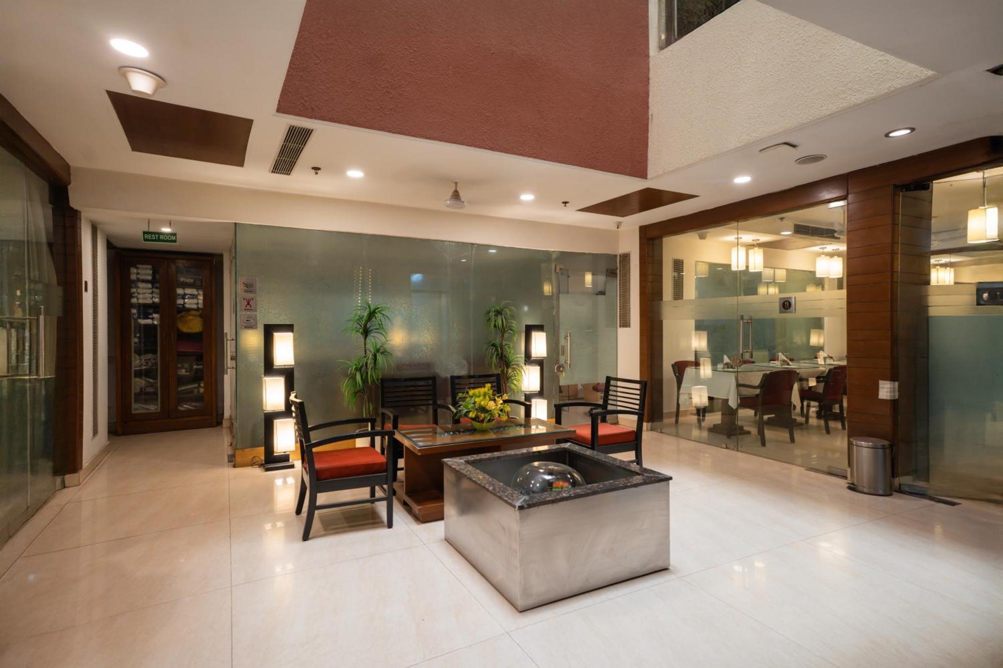 Ahuja Residency Cyber City II Gurgaon Exterior foto