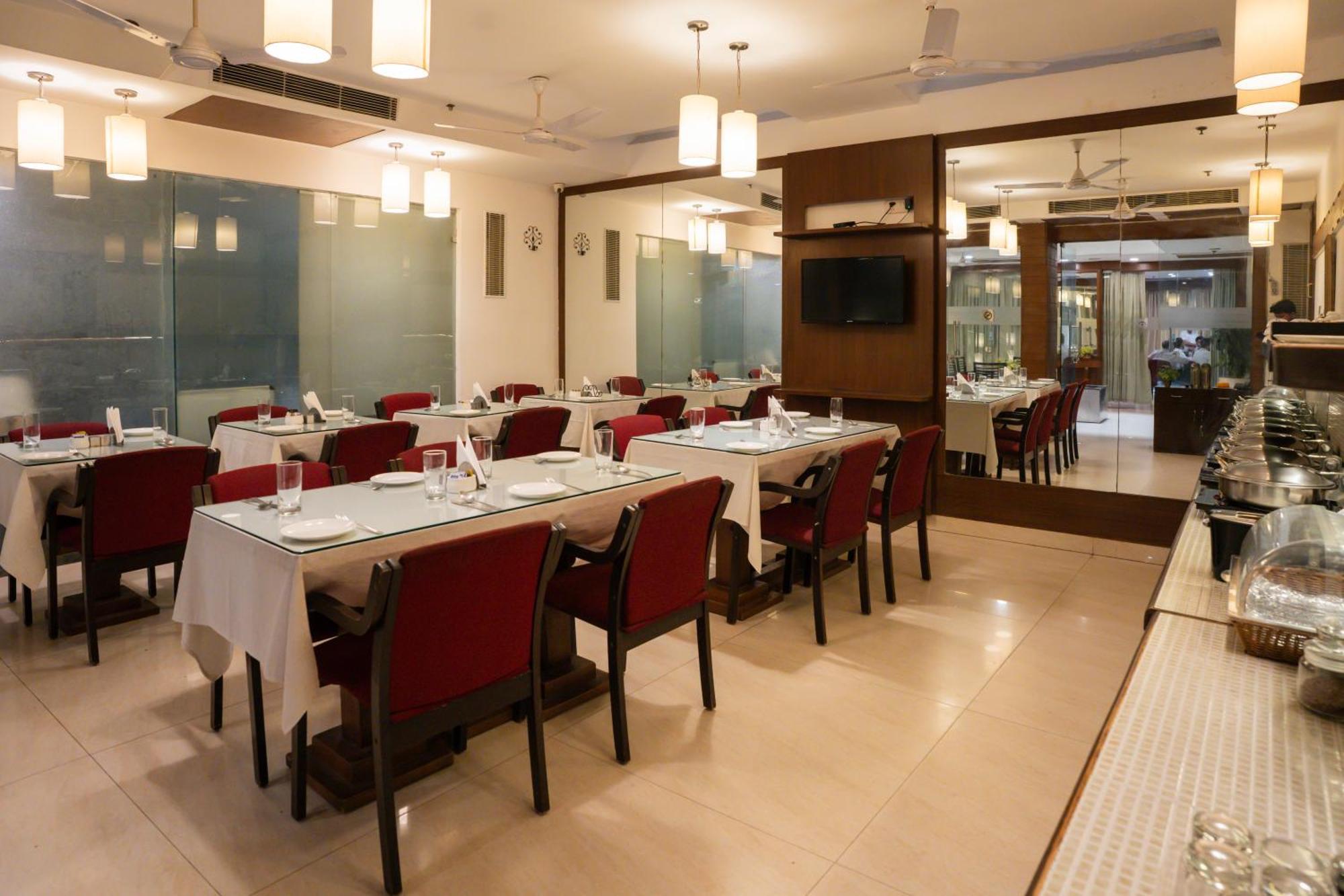 Ahuja Residency Cyber City II Gurgaon Exterior foto